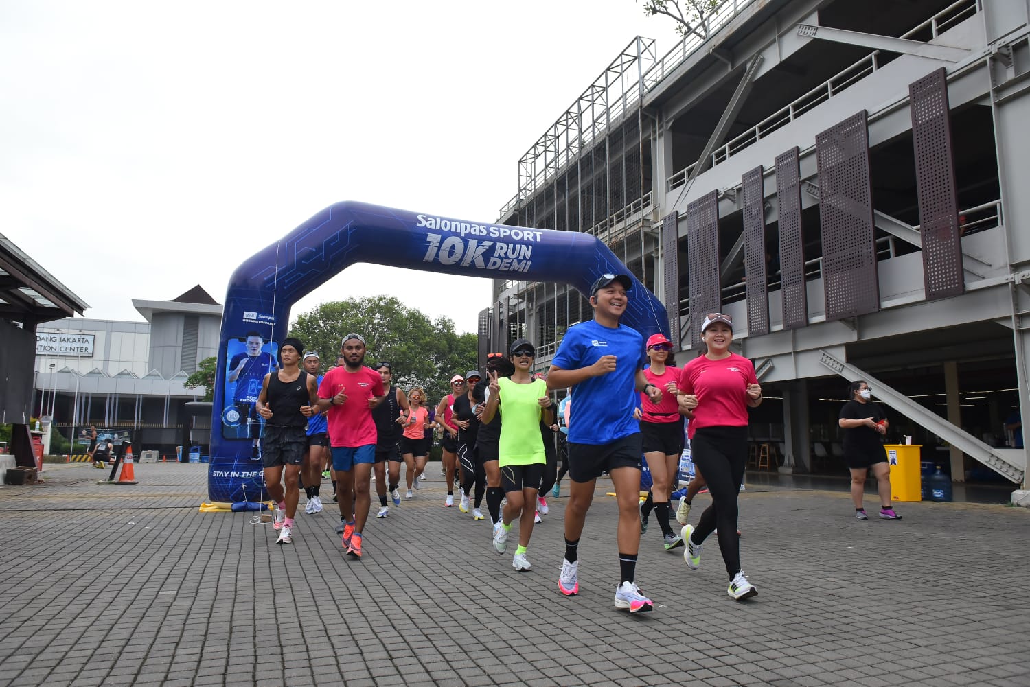 Pera runner yang mengikuti Salonpas Sport 10K RunDemi tahun sebelumnya. 