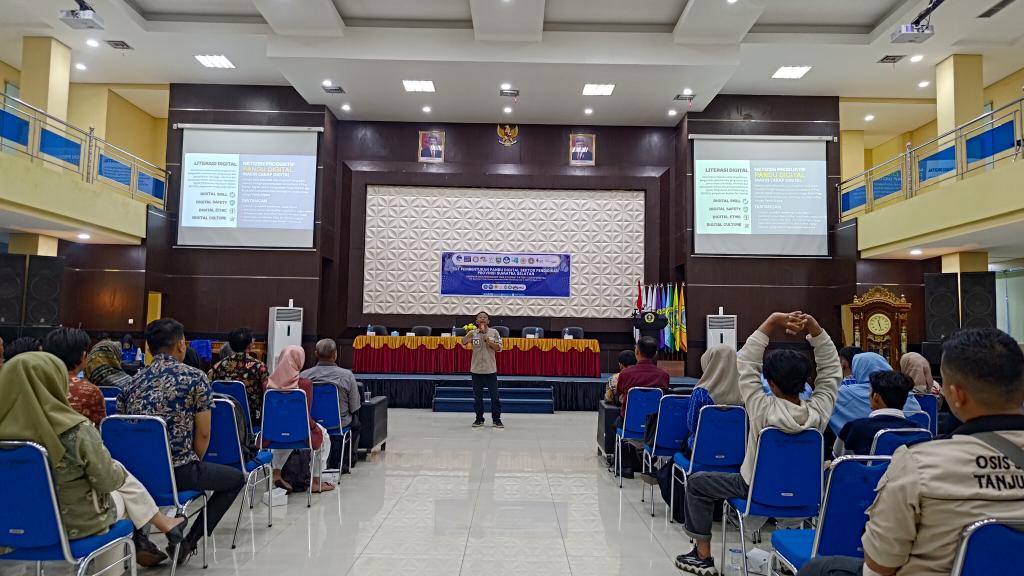 Pelatihan literasi digital untuk para guru tergabung dalam PGRI Sumatra Selatan