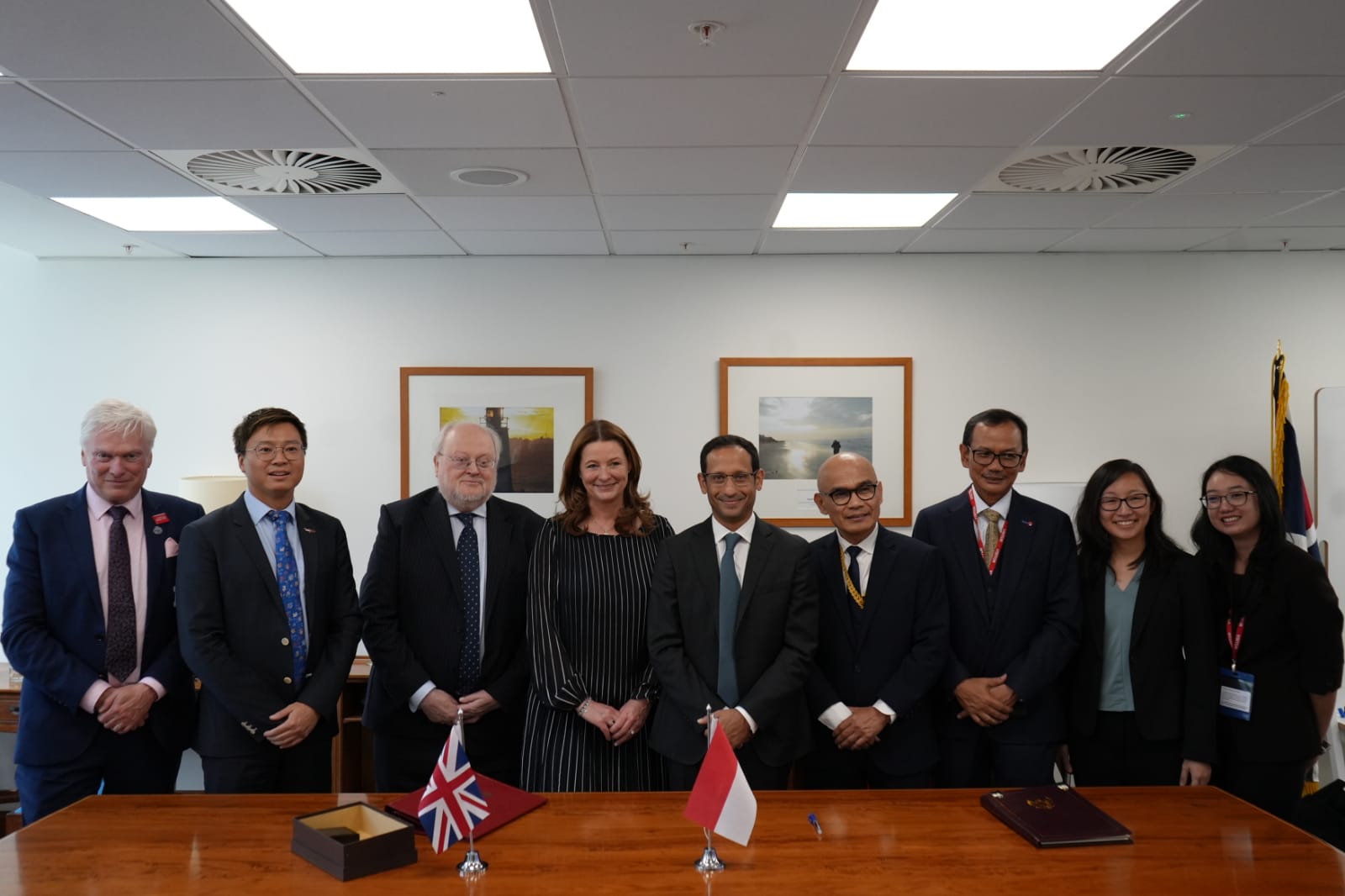 Mendikbud Ristek Nadiem Makarim bersama KBRI London dan Kedubes Inggris untuk Indonesia menyelenggarakan kegiatan Briefing Forum