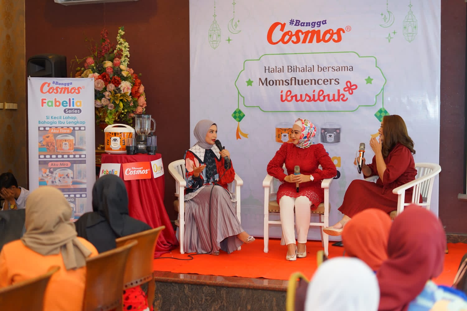 Acara Halal Bihalal Bersama Mom Influencers dan Komunitas Ibu Sibuk di i Restoran Rumah Putih, Jakarta Pusat. 