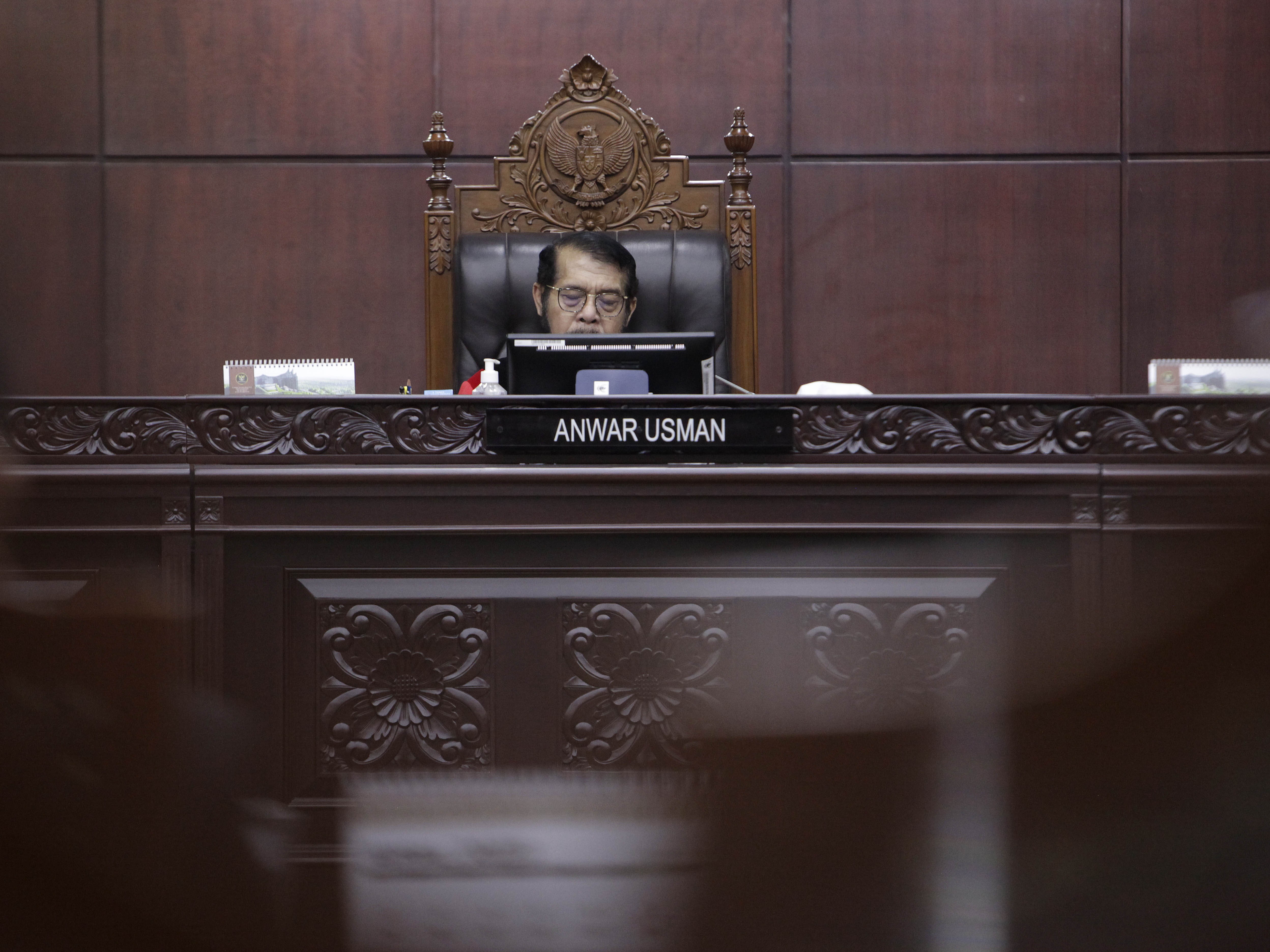 Ketua majelis hakim Anwar Usman.