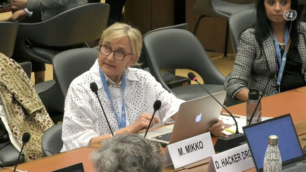 Anggota ahli CEDAW, M.Mikko, meminta China untuk memberikan informasi tentang situasi wanita Tibet di Tibet.