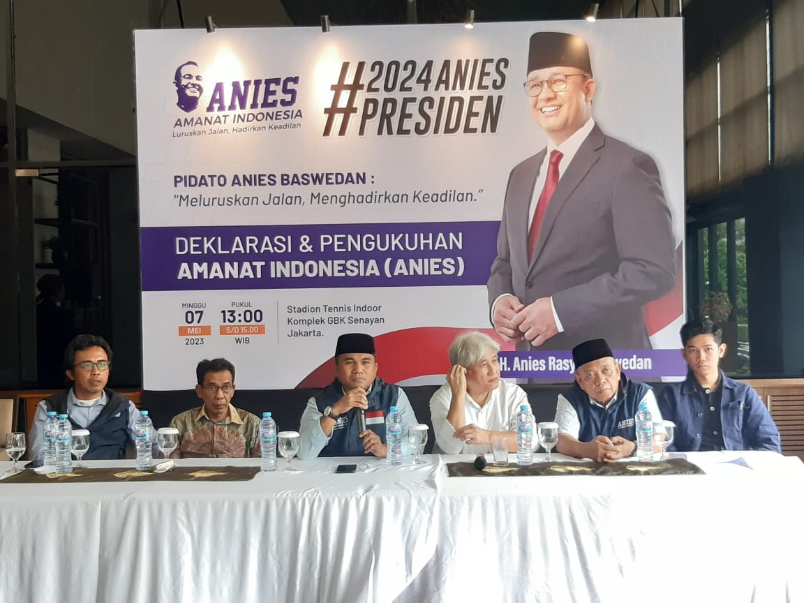Relawan Amanat Indonesia (Anies) menggelar konferensi pers di Jakarta, Kamis (4/5).