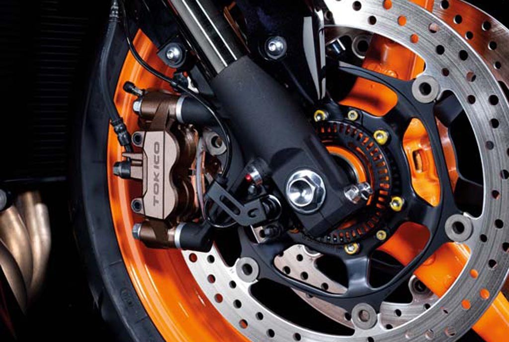 Kenali apa itu sistem rem ABS pada mobil dan motor. 