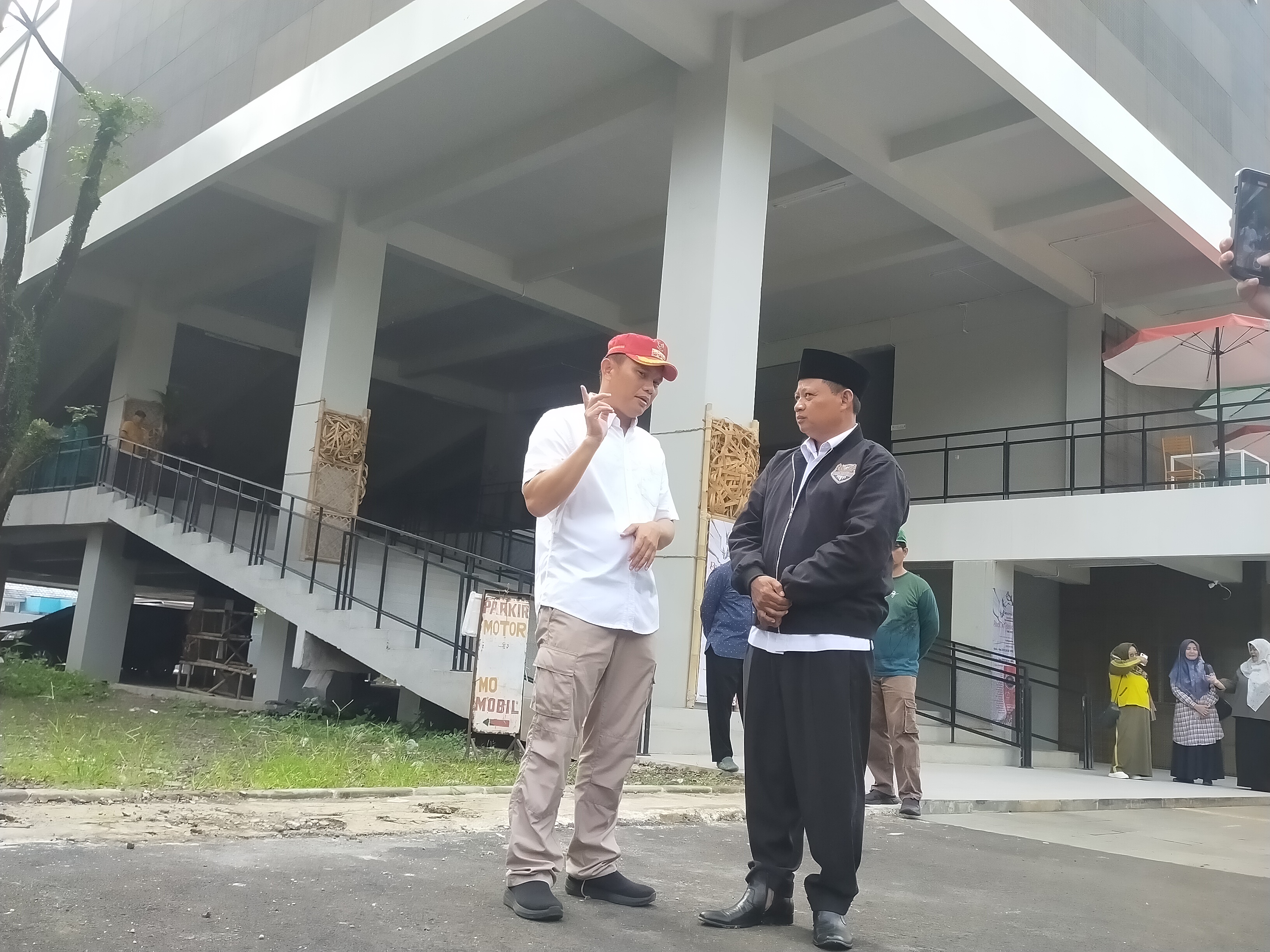 Wakil Gubernur Jawa Barat Datangi Proyek Lift Bekas di Gedung Creative Center Tasikmalaya