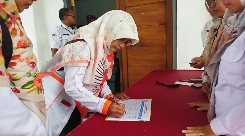 DPC PKS Kota Tegal menjadi partai pertama yang mendaftarkan bacalegnya ke KPU Kota.