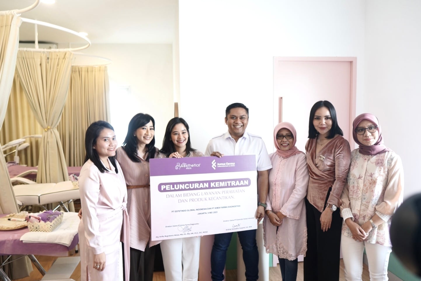 The Aesthetics Skin mengumumkan kerja sama dengan PT Kimia Farma Diagnostika (Kimia Farma Laboratorium & Klinik).