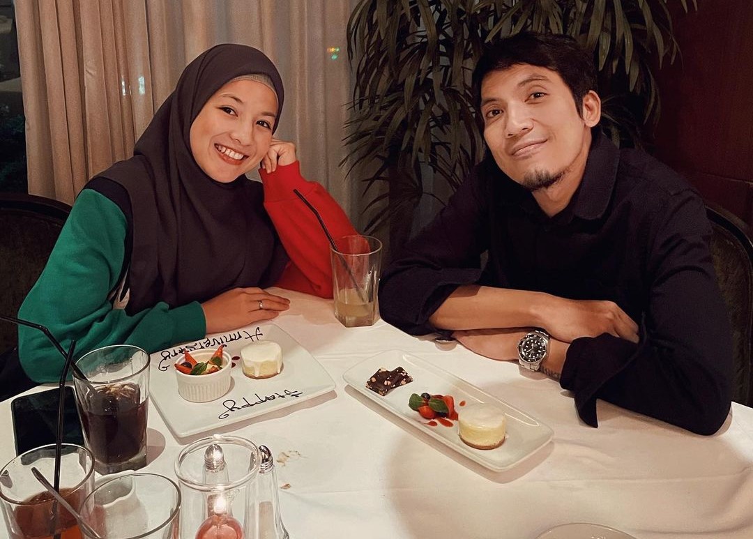 Sepuluh tahun menikah, komedian Desta menggugat cerai Natasha.