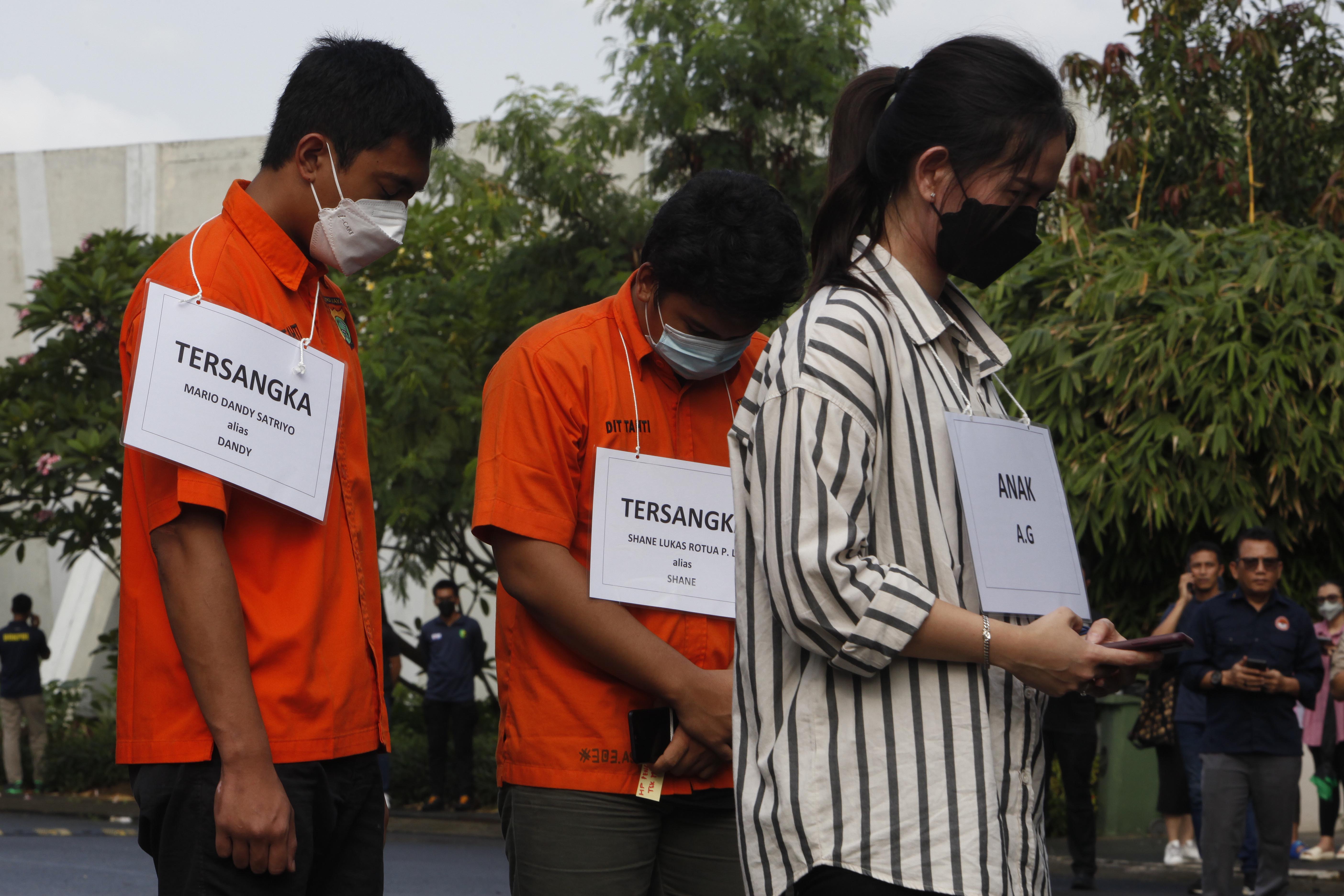 Reka ulang penganiayaan terhadap korban David Ozora di tempat kejadian perkara di Perumahan Green Permata Residence, Pesanggarahan