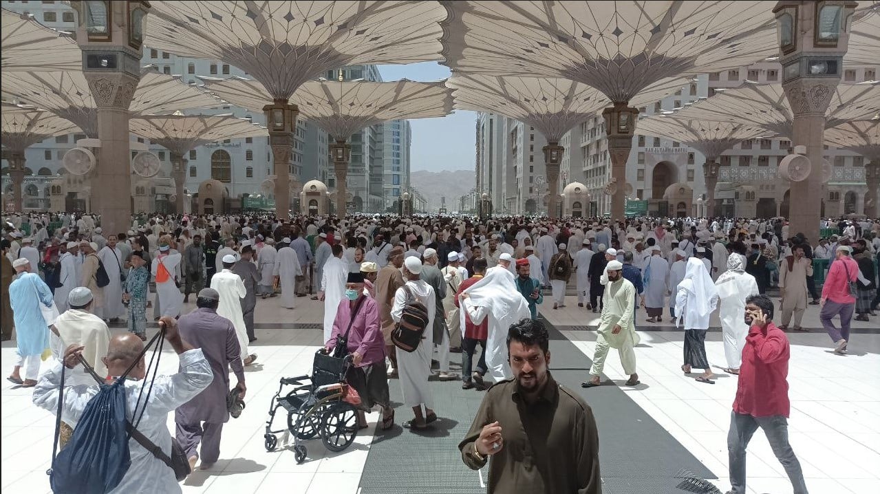 Suasana Masjid Nabawi, Madinah, pada musim haji 1444 H/2023.