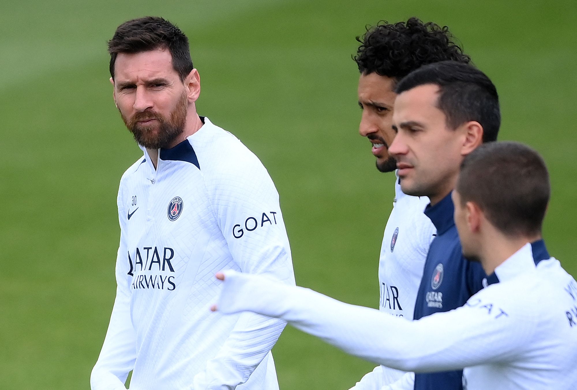 Lionel Messi saat sesi latihan di Paris, Jumat, 12 Mei 2023.