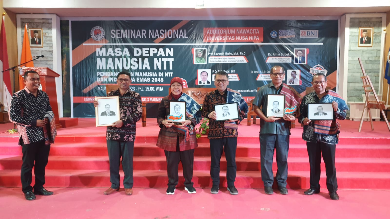 Acara seminar nasional 'Masa Depan Manusia NTT Pembangunan Manusia NTT, Pembangunan Manusia di NTT dan Indonesia Emas 2045'