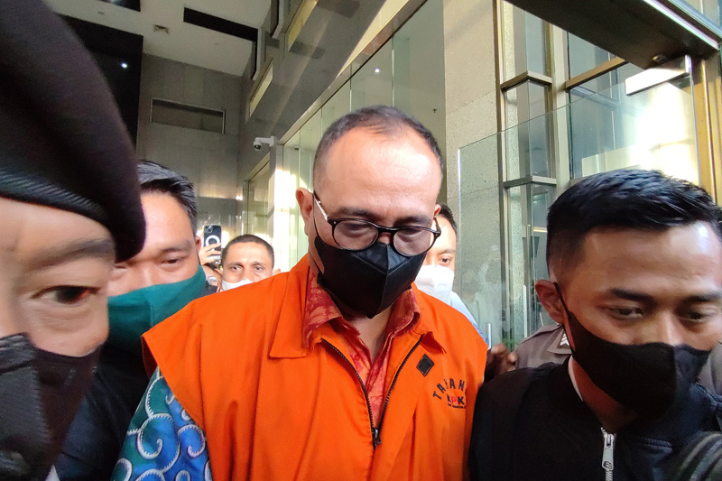 KPK memeriksa kaitan aset yang dimiliki Rafael Alun Trisambodo dan jabatannya di ditjen pajak Kemenkeu.