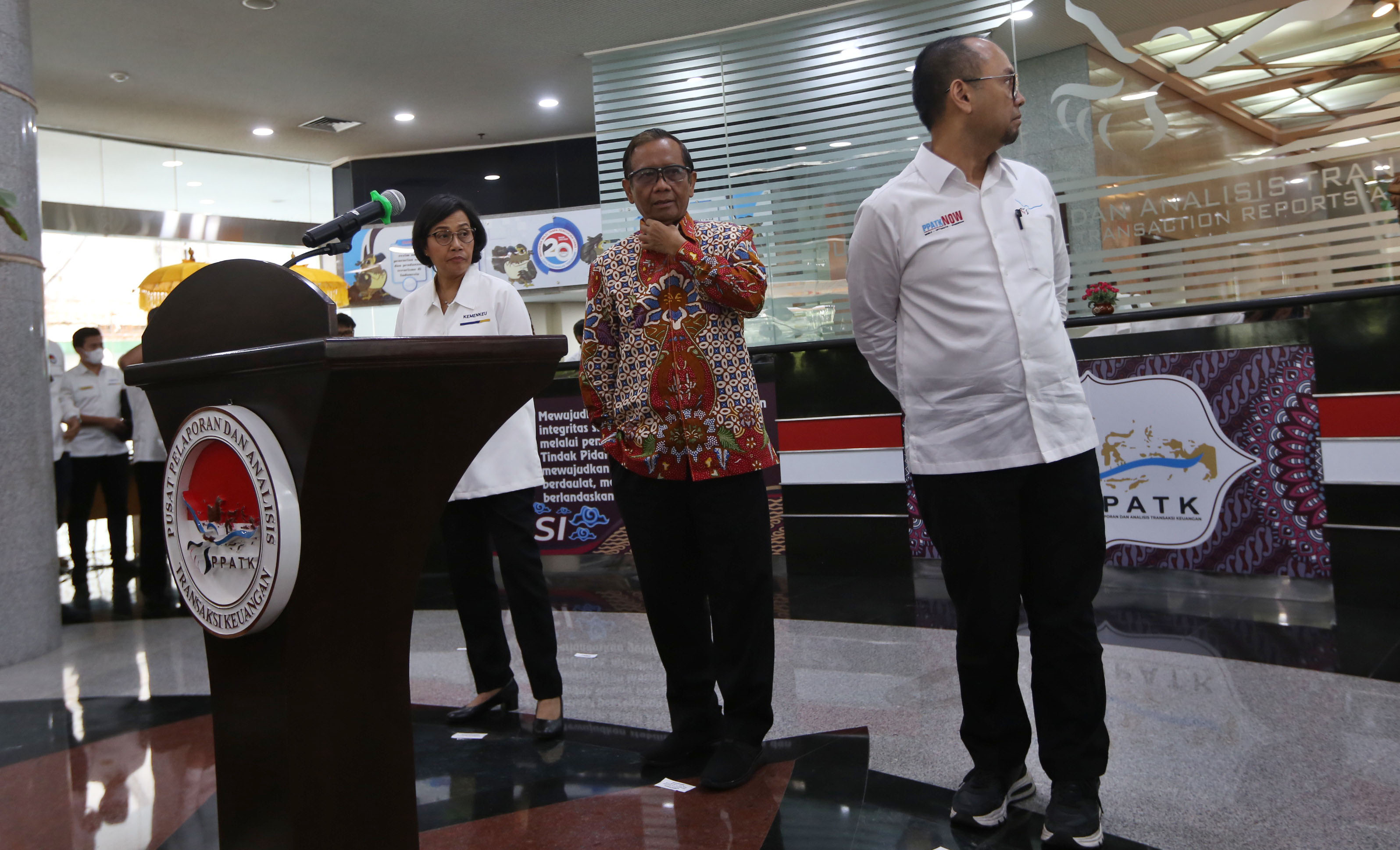 Menkopolhukam Mahfud MD bersiap mengumumkan pembentukan satgas TPPU