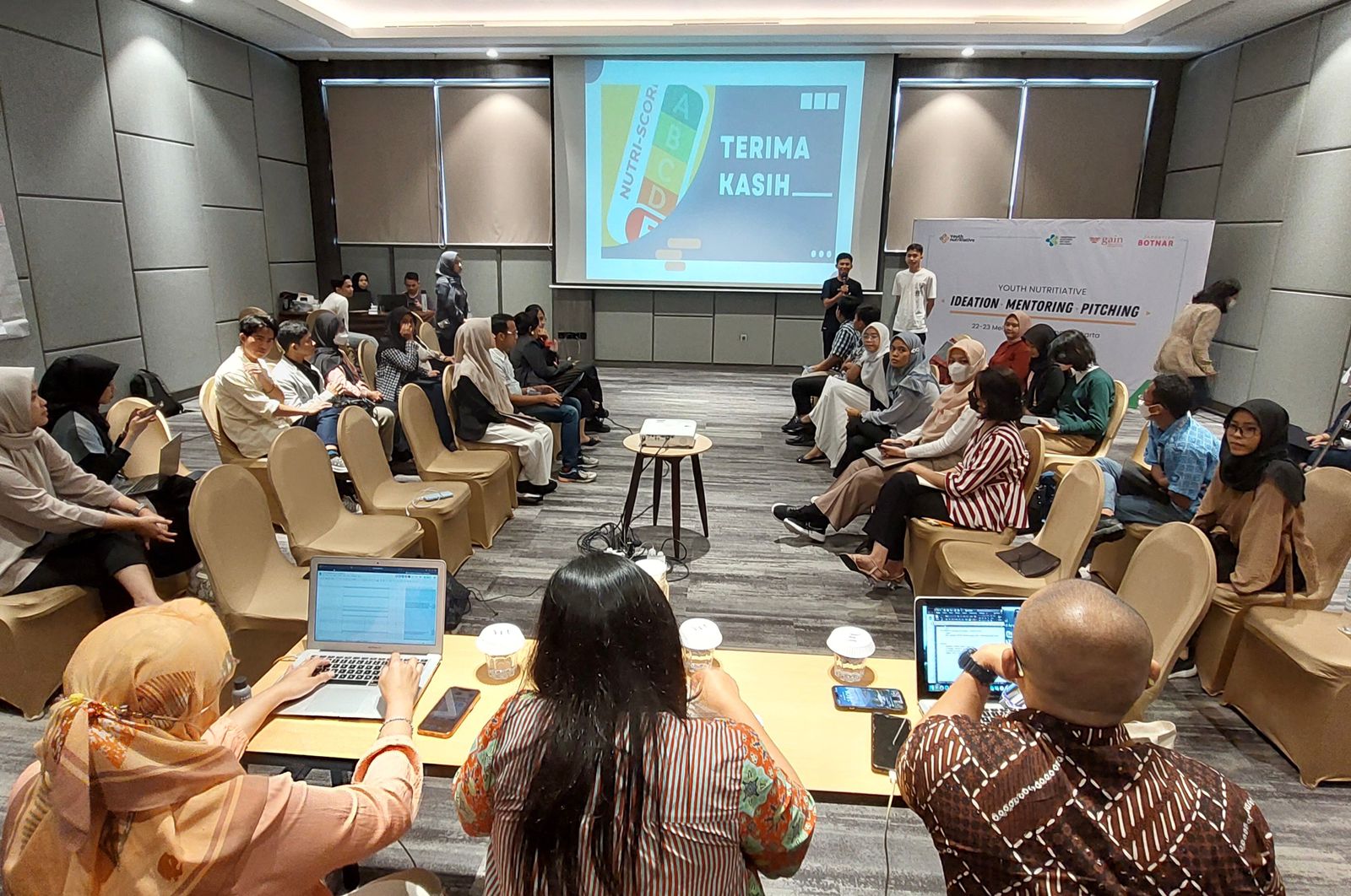 Remaja Biasakan Baca Label Makanan dan Minuman 