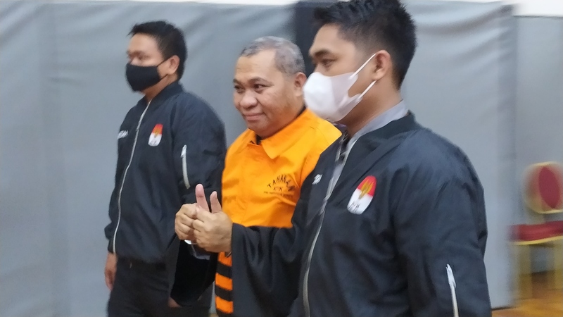 KOMISI Pemberantasan Korupsi (KPK) menahan pengacara Gubernur nonaktif Papua Lukas Enembe, Stefanus Roy Rening.