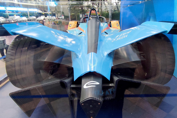 Mobil balap Formula E.
