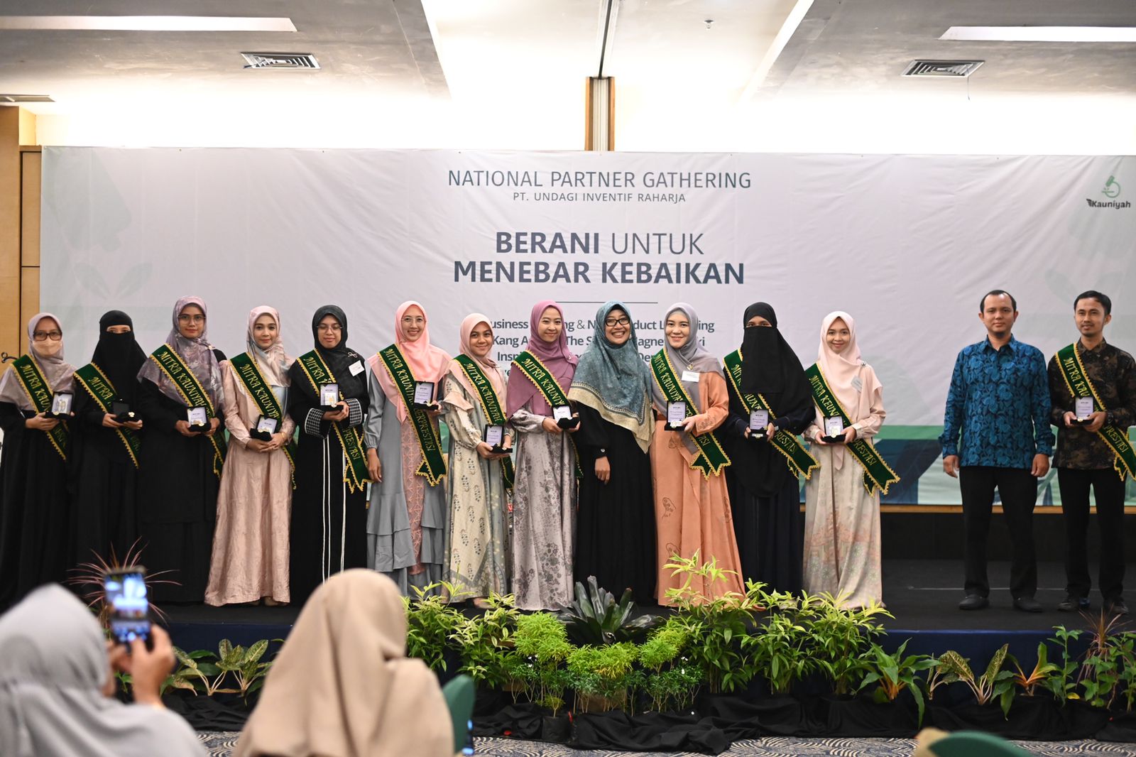 PT Undagi Inventif Raharja (UIR) mengadakan 