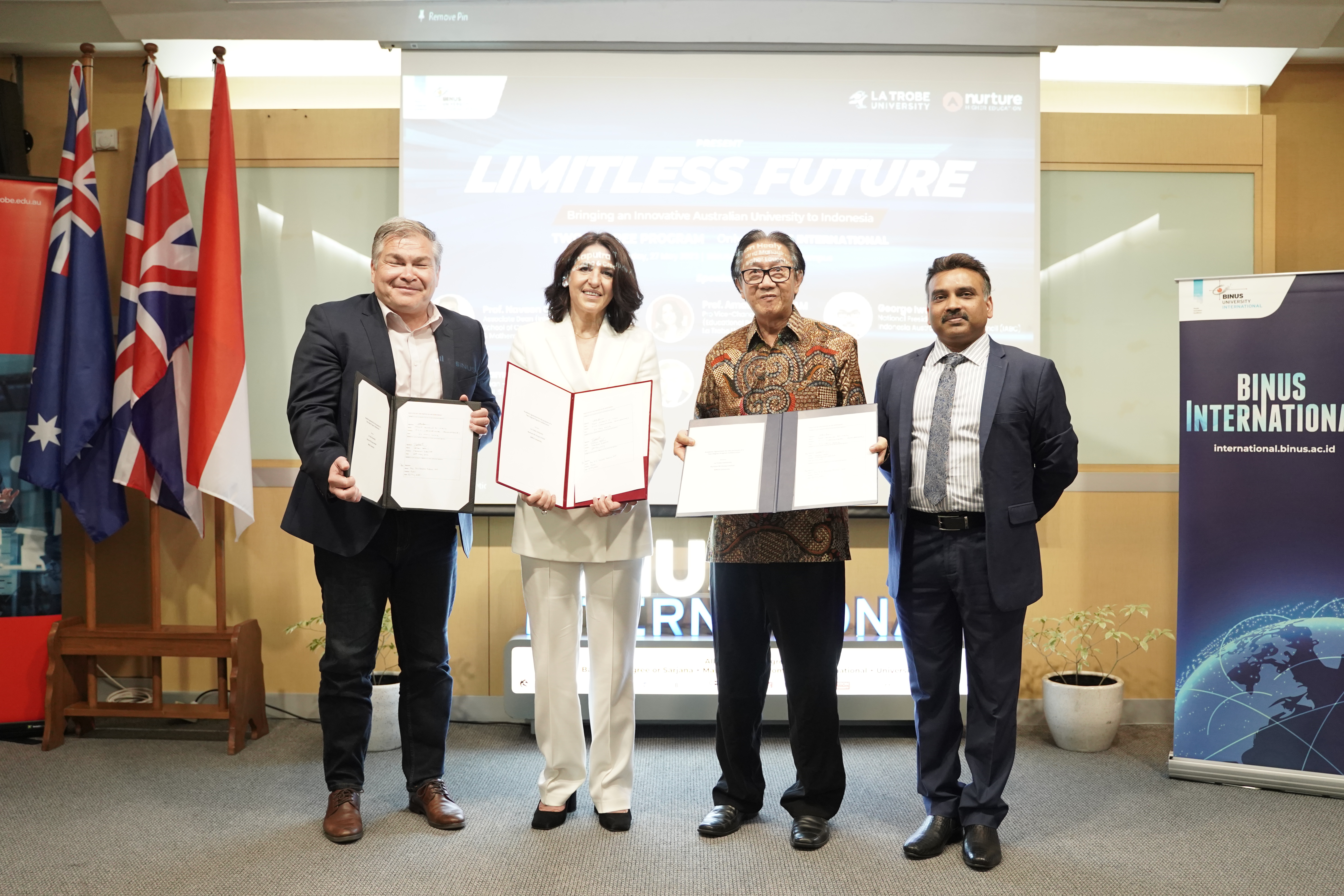 Binus International-La Trobe University Jajaki Kerja Sama Two Degree