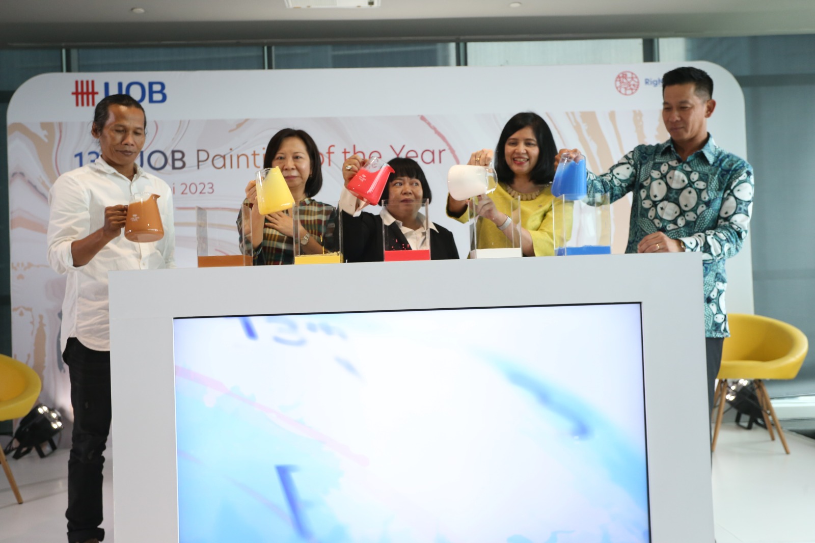 UOB Indonesia hari ini atau Kamis (4/5) meluncurkan kompetisi 13th UOB Painting of the Year (POY) di Jakarta.