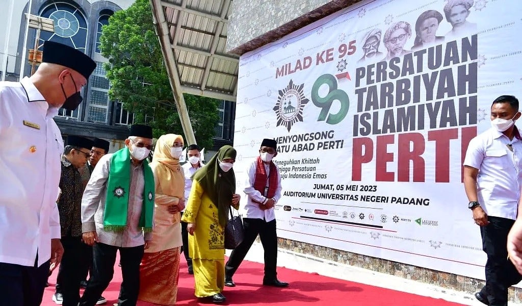 Wakil Presiden Ma'ruf Amin menghadiri milad Persatuan Tarbiyah Islamiyah (PERTI) ke-95 tahun di Padang, Sumbar, Jumat (5/5).