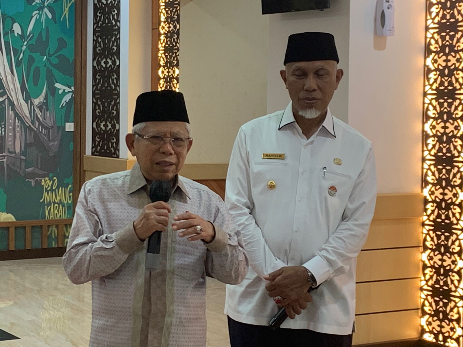 WapresMa'ruf Amin bersama Gubernur Sumatera Barat Mahyeldi Asharullah
