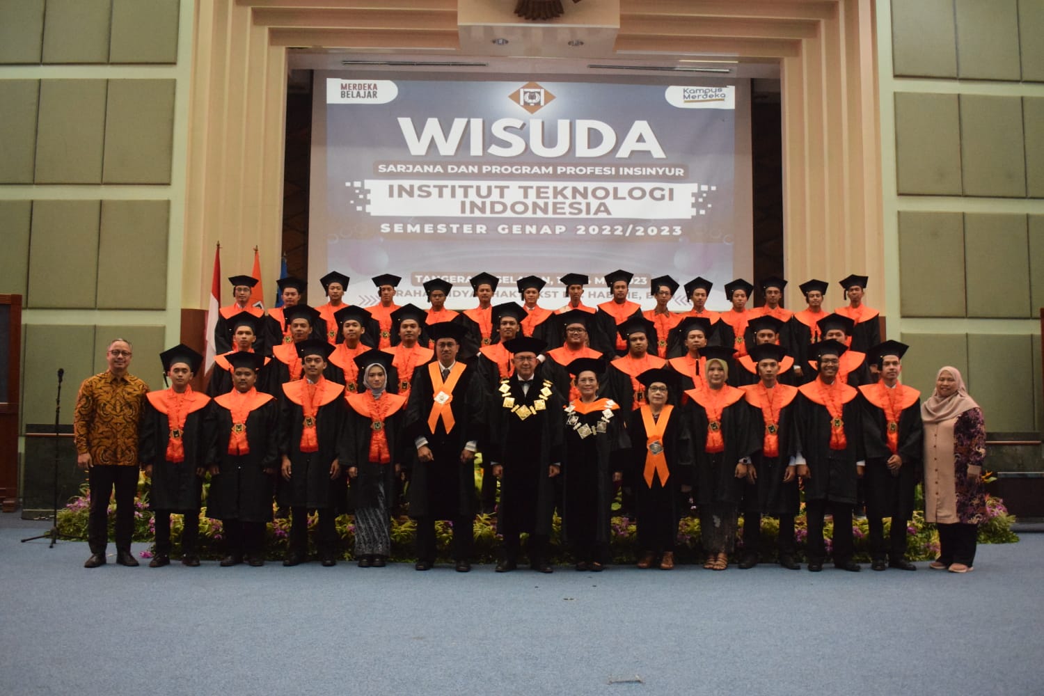 Institut Teknologi Indonesia (ITI) menggelar Wisuda Sarjana dan Program Profesi Insinyur Semester Genap 2022/2023. 
