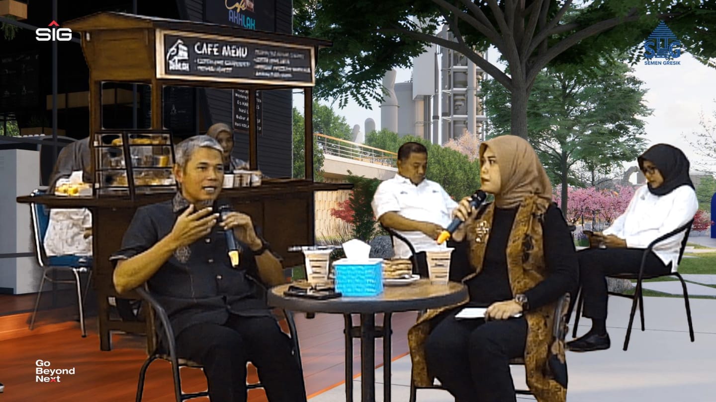 Plt Direktur Utama PT Semen Gresik, Muchammad Supriyadi memotivasi jajaran perusahaan untuk menerapkan nilai utama. 