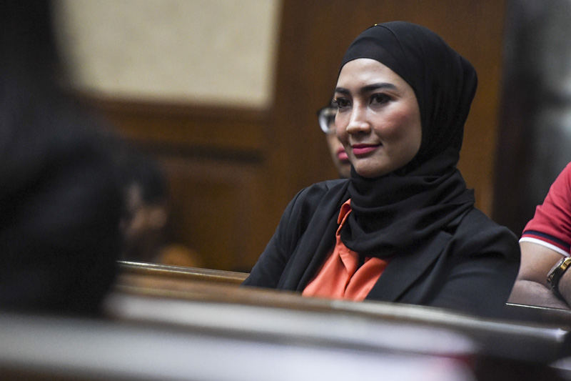 Kasus Izil Azhar, KPK Periksa Fenny Steffy Burase