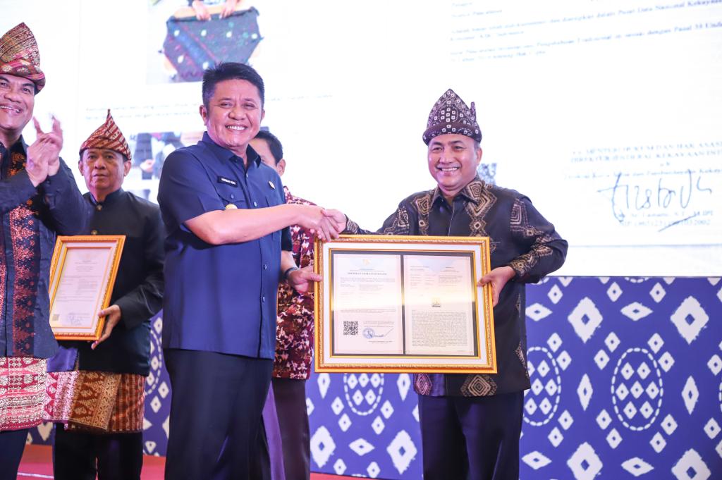 Penyerahan HAKI Gambo Muba.