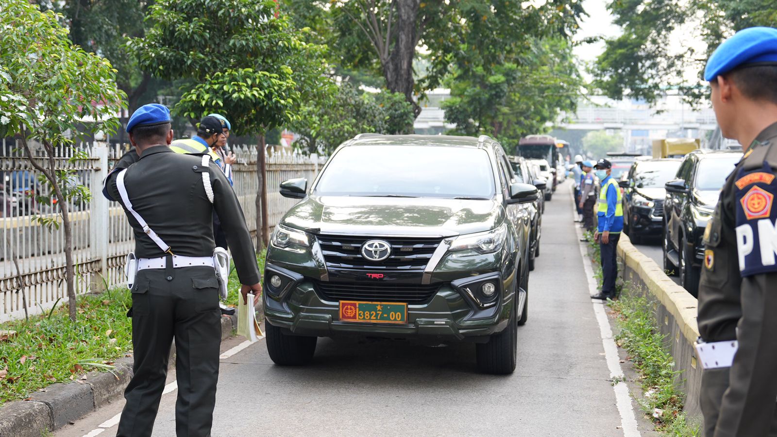 Sterilisasi Jalur TransJakarta