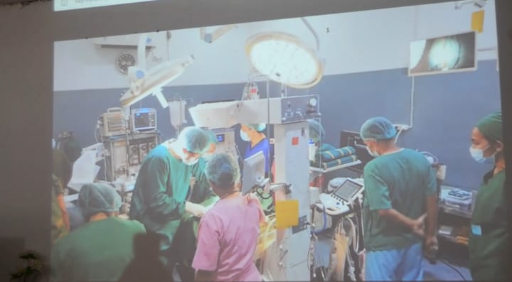 Situasi proses operasi terekam dalam sebuah gambar