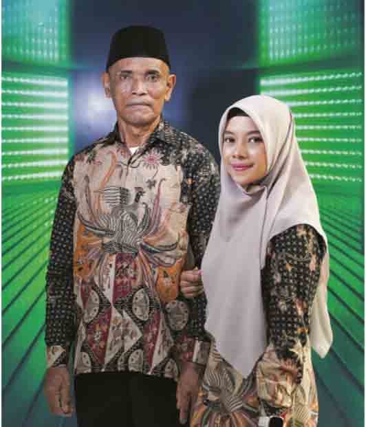  Emen Hidayat dan  Ana Amalia Bahagia meski Terpaut Usia