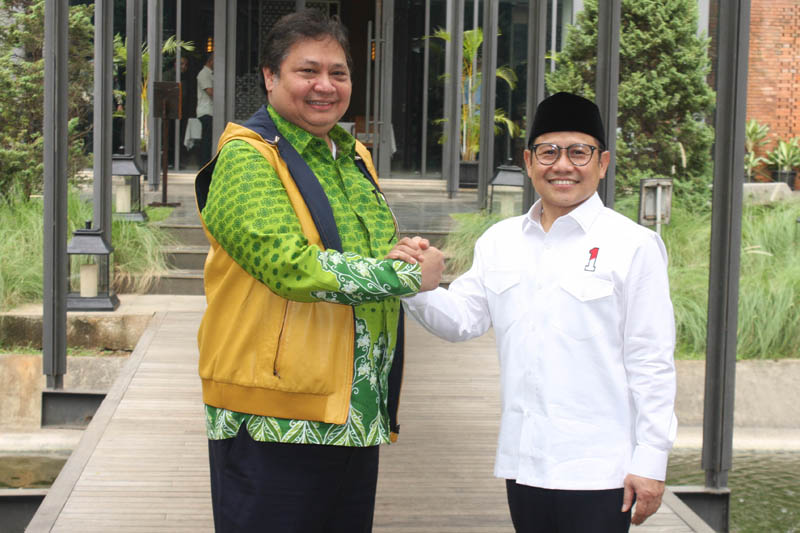 golkar bantah pembicaraan Airlangga menjadi pimpinan pemenangn pasangan Prabowo Subianto-Muhaimin Iskandar.
