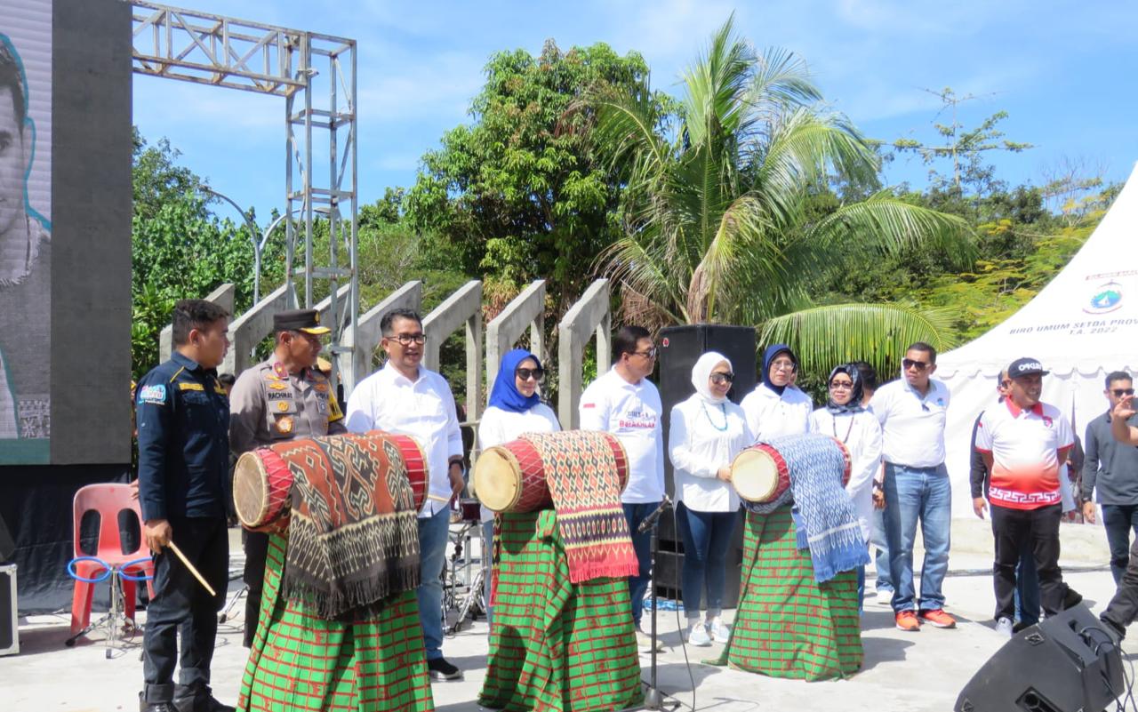 Akmal Malik Dorong Ekonomi Masyarakat Sulbar Melalui Pariwisata