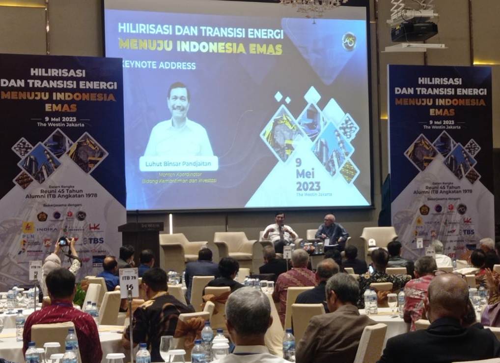 Seminar Hilirisasi dan Transisi Energi Menuju Indonesia Emas diselenggarakan di The Westin, Jakarta, Selasa (9/5).