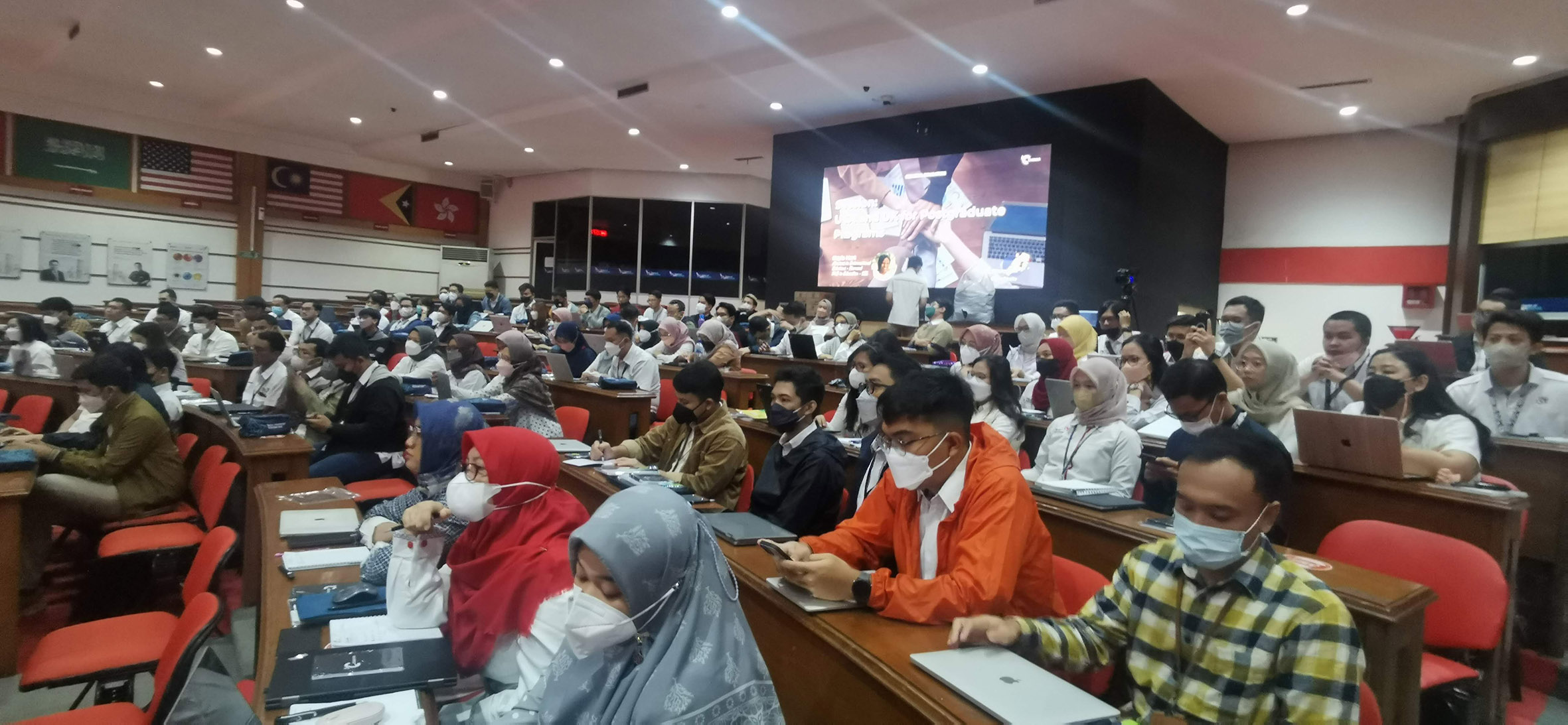  Crimson Education Antar Sejumlah Staf PT Telkom Tembus Universitas Terbaik Dunia