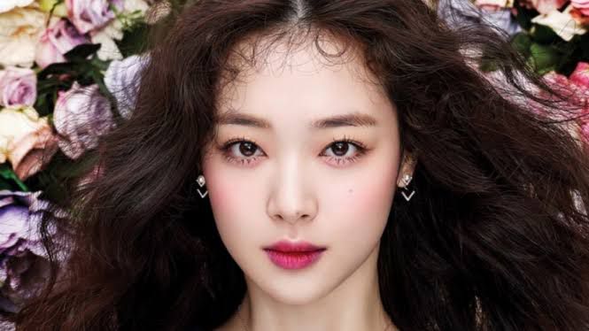 Mystic Story  tengah mendiskusikan tanggal peluncuran Persona 2 dengan lihak Netflix. 