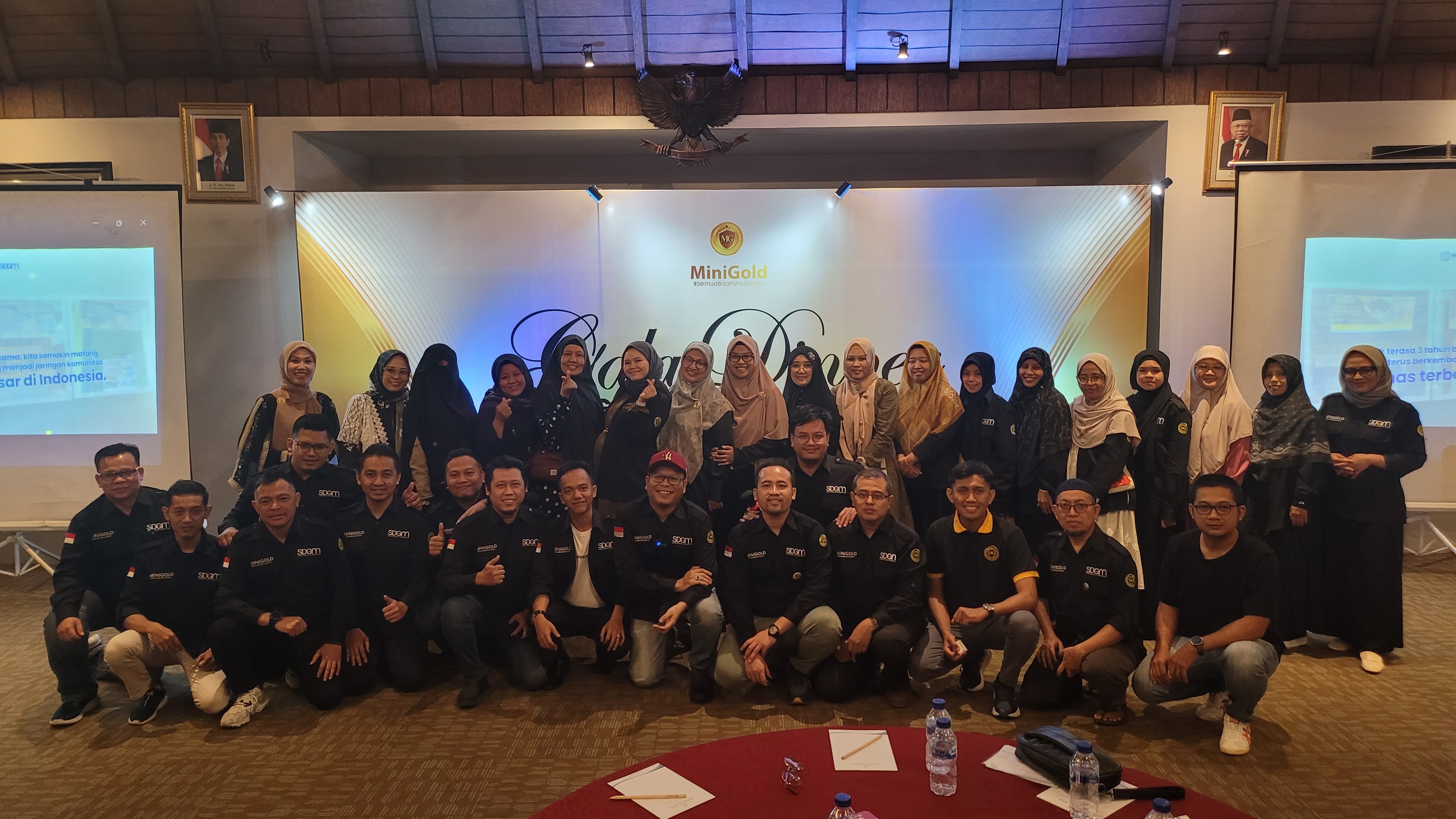 Kegiatan dealer gathering MiniGold Indonesia
