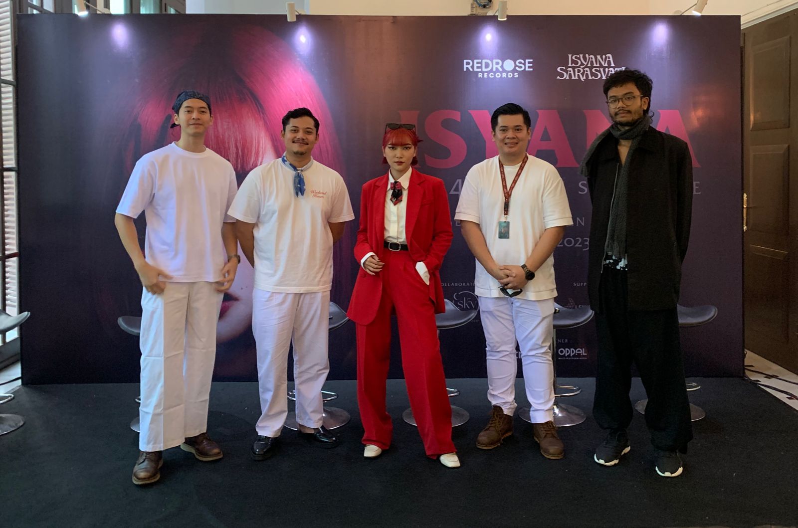 Isyana Sarasvati resmi merilis album keempatnya bertajuk Isyana.