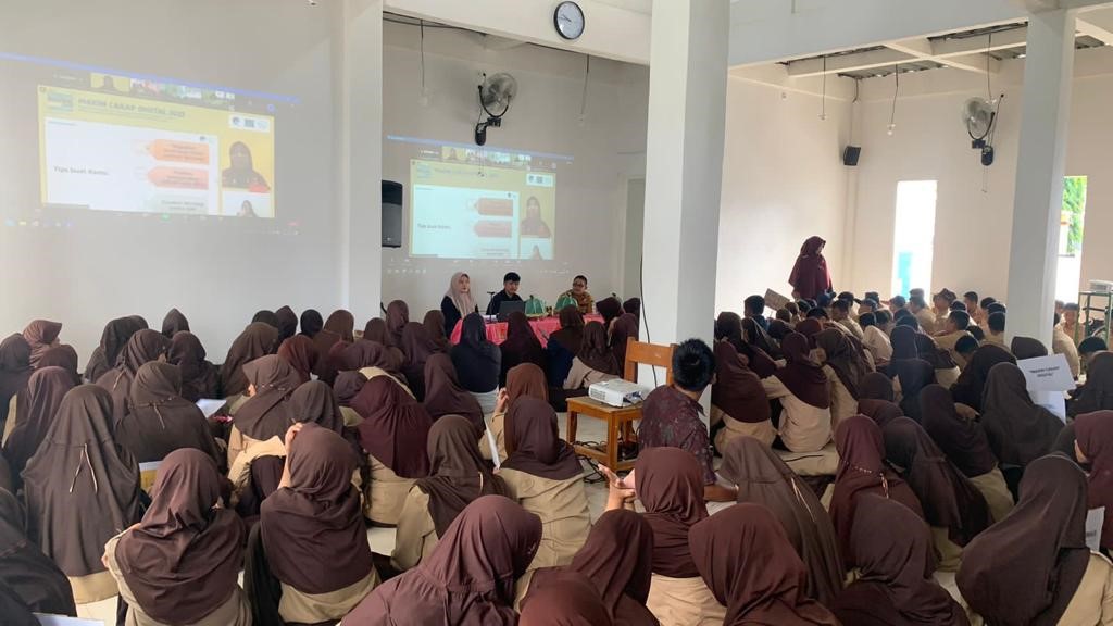 Ribuan Siswa di Sinjai Didorong Melek Digital untuk Pembelajaran
