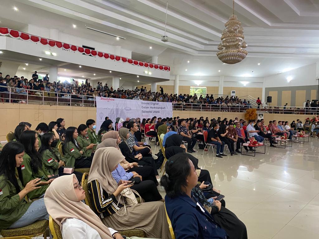  Para peserta Roadshow Gerakan Nasional 1000 Startup yang dilaksanakan di Manado, Sulawesi Utara.