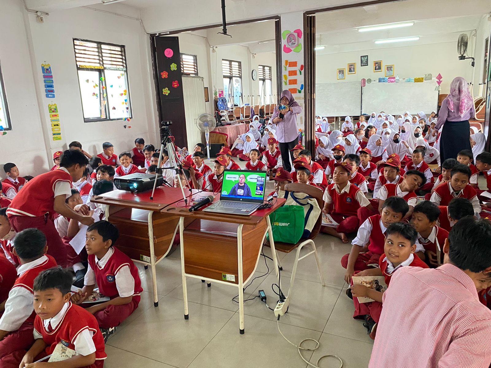 Kemenkominfo Kenalkan Literasi Digital untuk Ribuan Siswa SD di Depok 