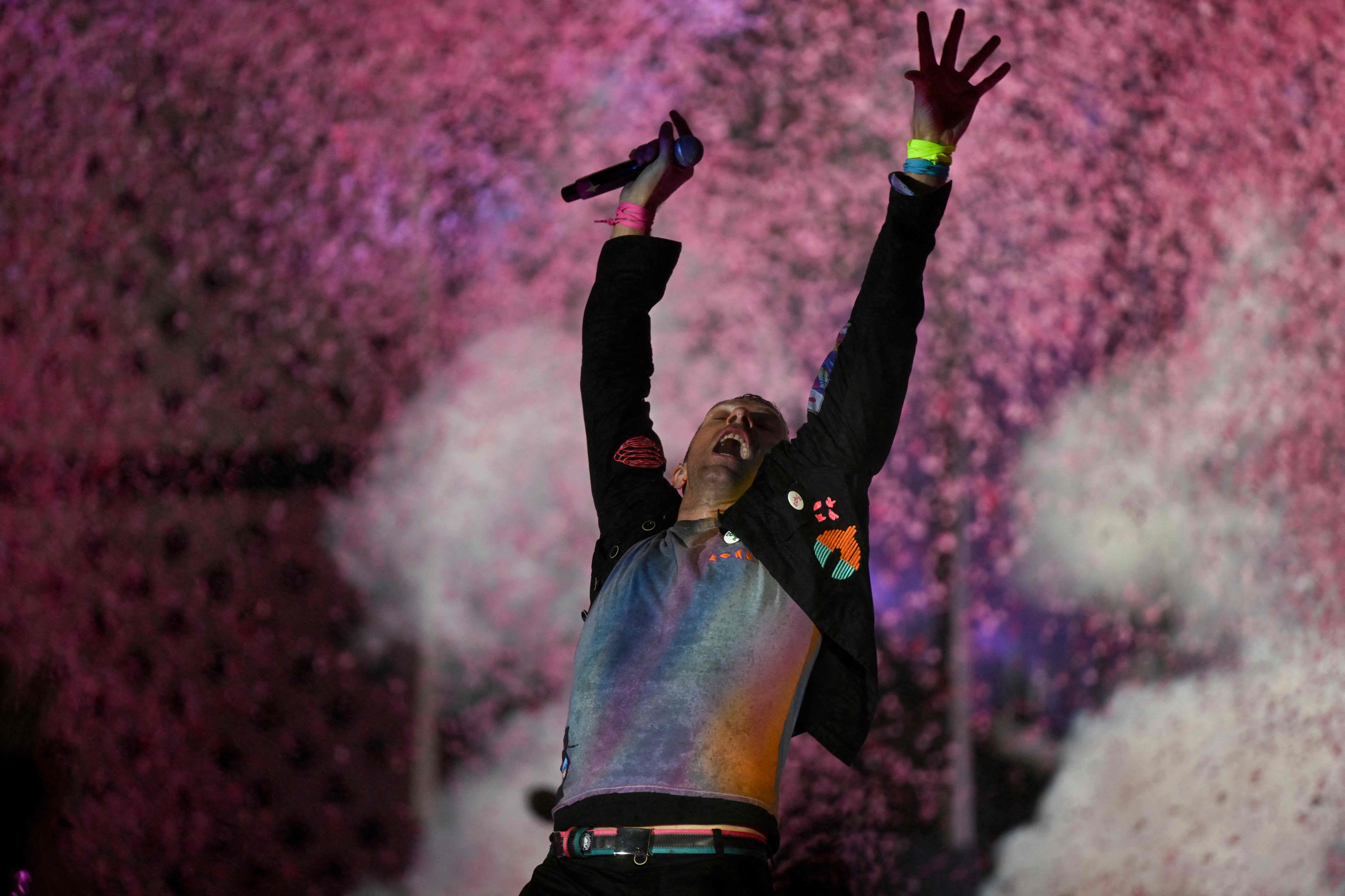 Coldplay Mau Konser ke Jakarta, Wajib Hafal 10 Lagu Ini