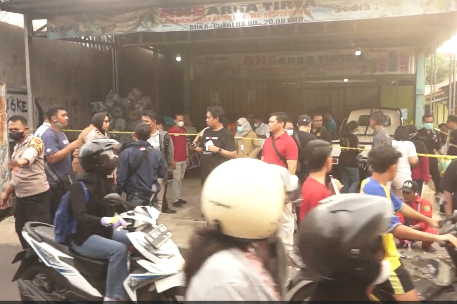 Geger, Mayat Dicor Semen di Tempat Isi Ulang Air Semarang