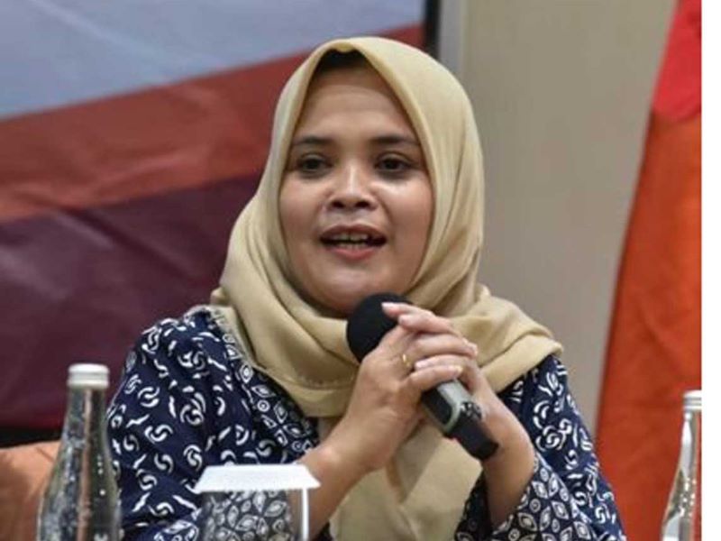 Anggota Bawaslu RI Lolly Suhenti