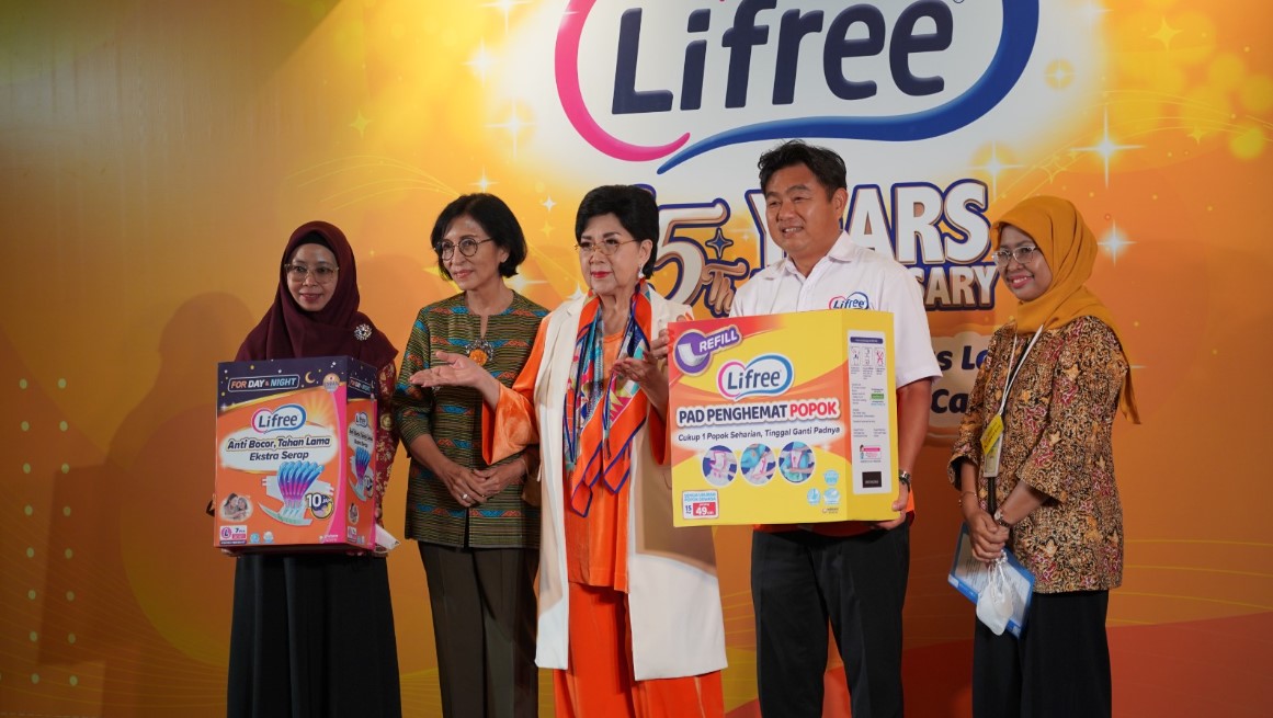 Peringatan ulang tahun ke-15 produk popok dewasa Lifree