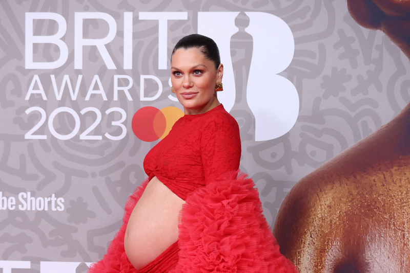Jessie J resmi menjadi ibu