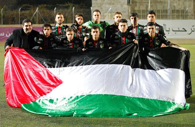 Klub Palestino, sebuah klub penggemar sepakbola Palestina berdiri di Chile