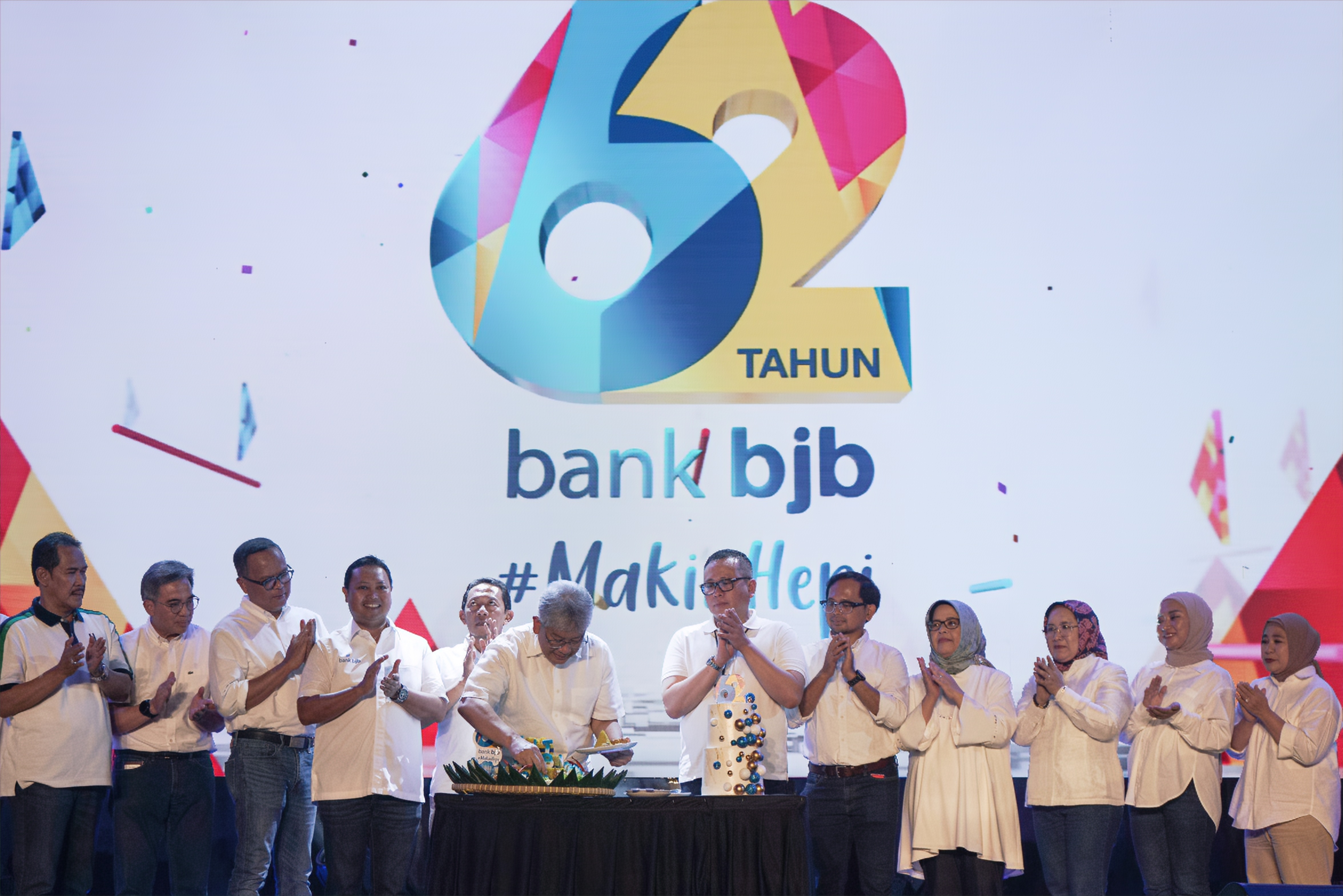 PT Bank Pembangunan Daerah Jawa Barat dan Banten Tbk (BJBR) atau bank bjb tahun ini genap berusia 62 tahun.